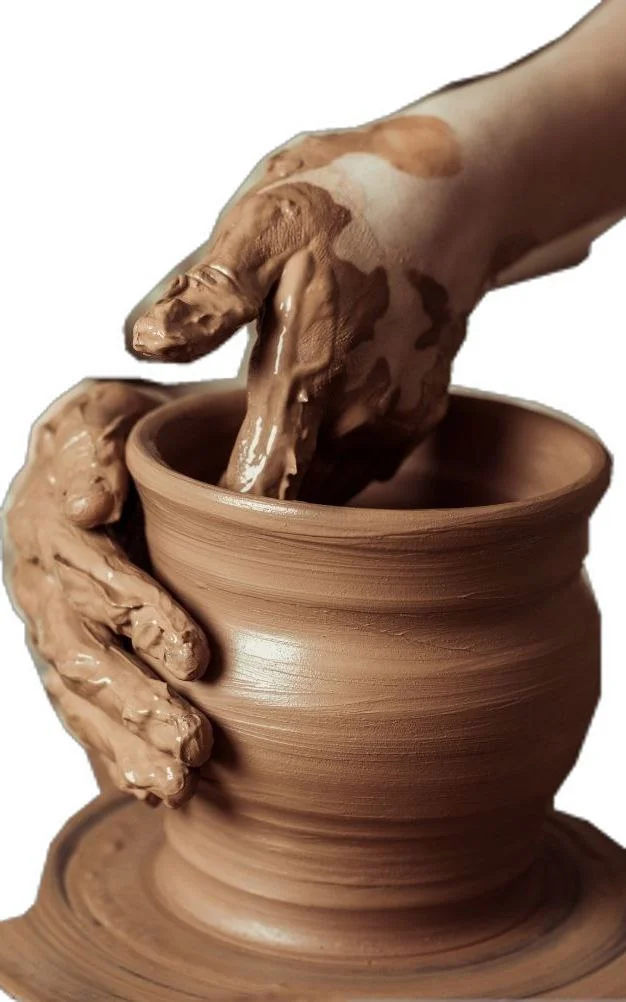 Par métonymie, le terme poterie désigne également la technique de production et l'atelier du potier.